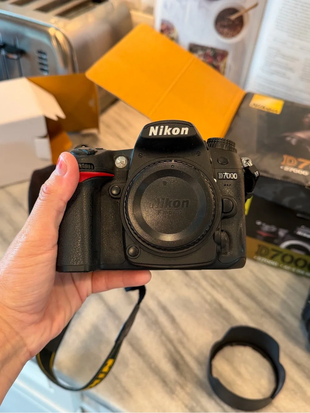 Nikon D7000 Black DSLR Camera Kit with lens and accessories